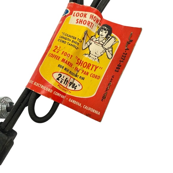 Vintage Junk Drawer Lot Kitchen Items Sprinx Cord Salt Pyrex lid crazy-daisy + - Picture 7 of 16